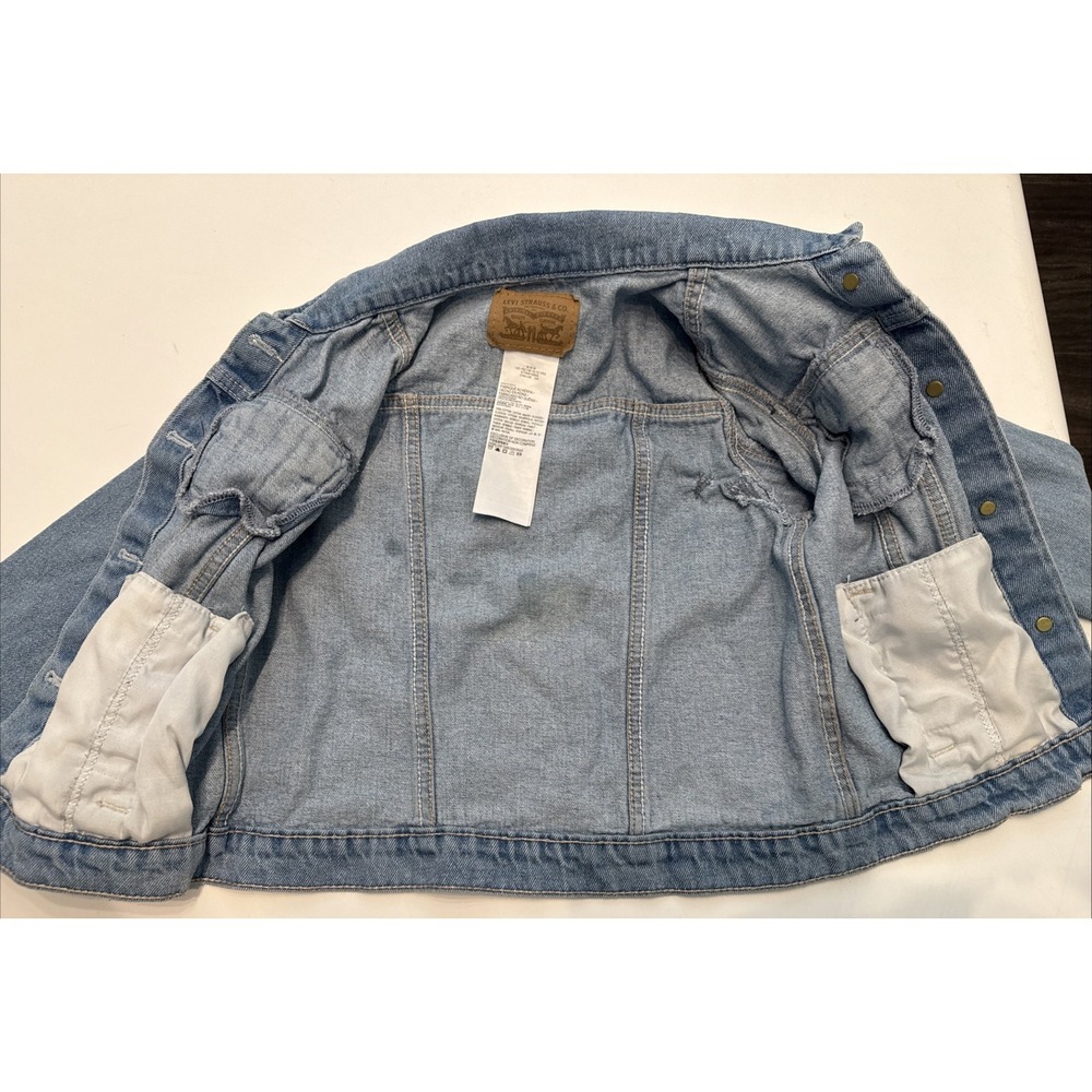 Levi's Denim Jacket Kids Size Medium Blue Good Repaired Trucker Jacket - Picture 13 of 16